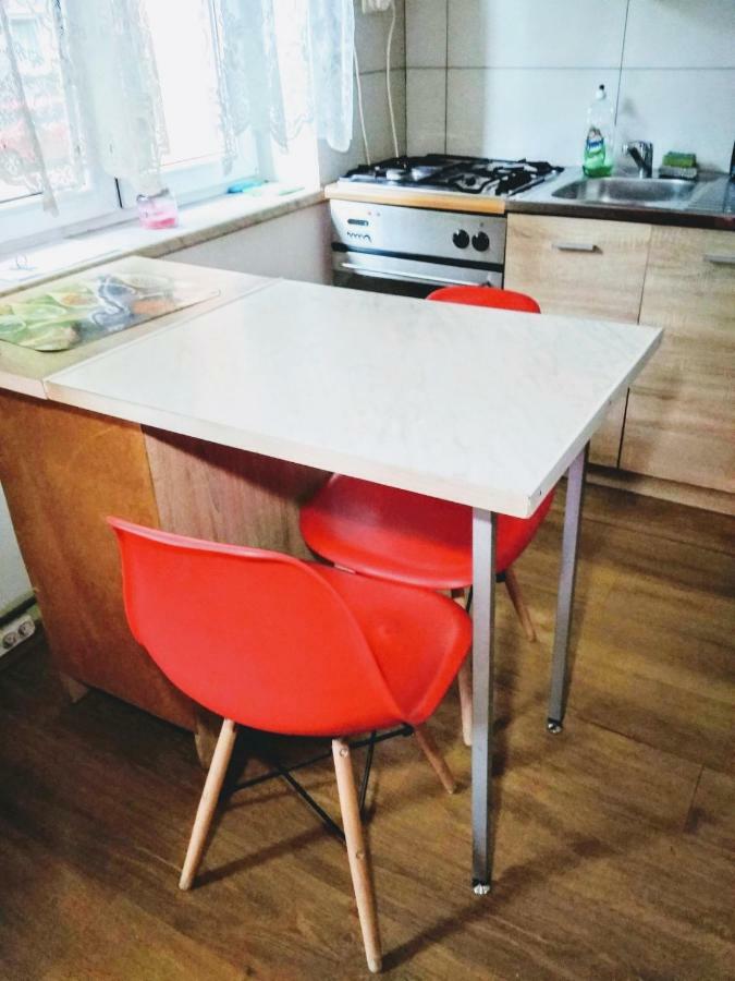 Apartament Studio - Mehoffera 1 Apartment Zabrze Bagian luar foto